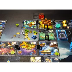 Keep the Heroes Out! | Brueh Games Inc. | Strategy Board Game | En